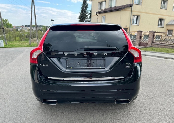 Volvo V60 cena 55900 przebieg: 210000, rok produkcji 2014 z Puławy małe 596
